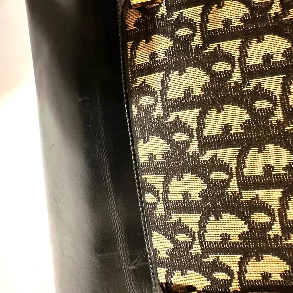 Christian Dior - Trotter Shoulder Bag - Picture 5 of 11